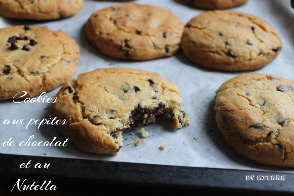 Cette recette de cookies est la meilleur que j'ai faites .J'ai longtemps cherché la meilleur recette de cookies et je peux vous assurer que cette recette est la meilleur. Ces cookies sont fourré au Nutella mon petit péché mignon et je trouve cette recette excellente pour le gouter .Une fois testé vous ne pourrez plus gouter les cookies du commerce .  N'hésitez pas a réaliser la recette et a m'en faire un retour Ces cookies ont était validé par tous ceux qui y ont gouté